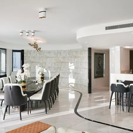 First Croisette Apartman