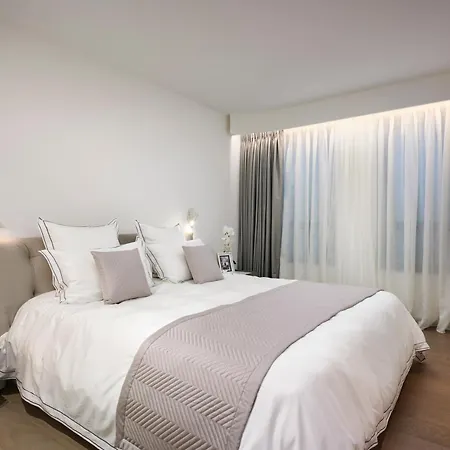 First Croisette Apartman