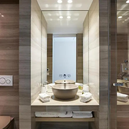 First Croisette * كان