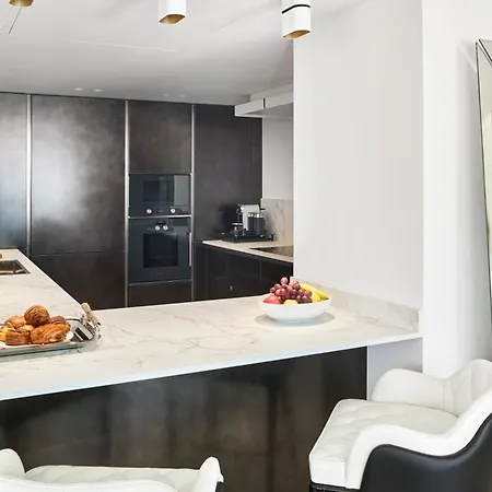 First Croisette كان